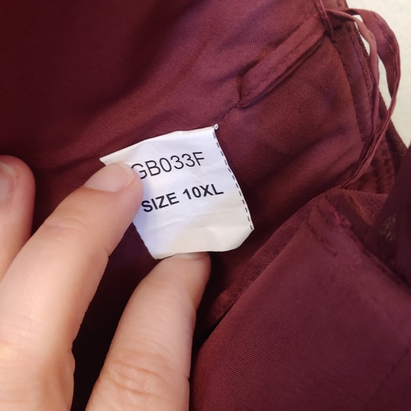 Amsale Red Sleeveless Sweetheart Gown for Weddings - Picture 6 of 7